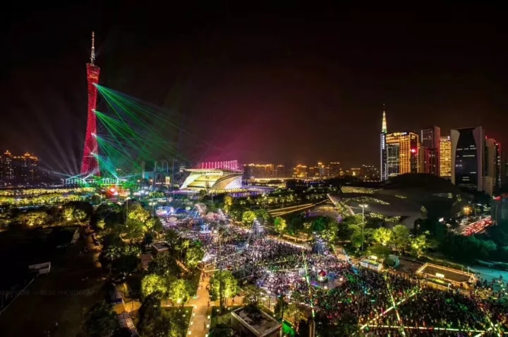 2017广州国际灯光节绚丽开幕！为您演绎光影艺术盛宴